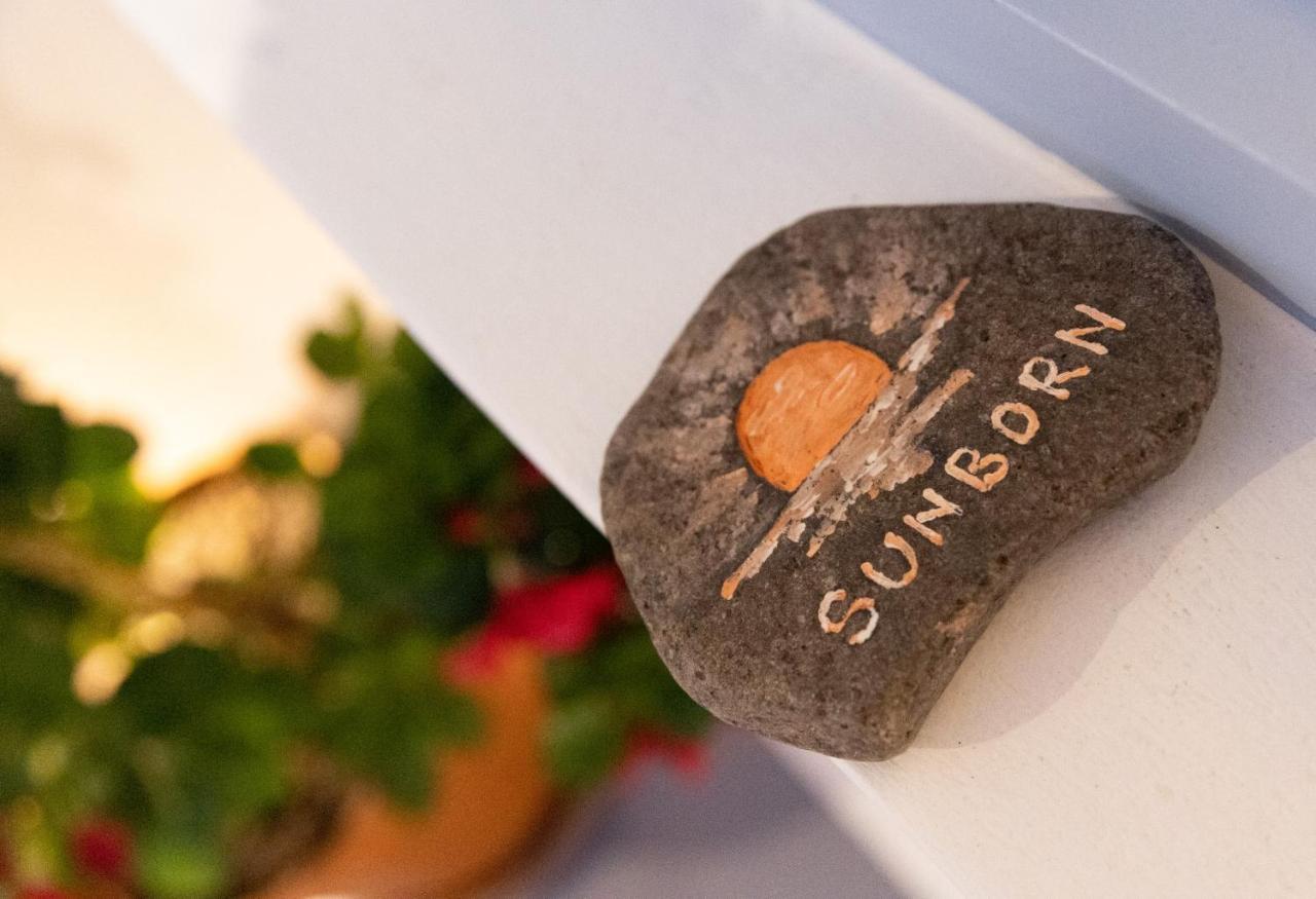 Sunborn Oia Suites Exteriör bild
