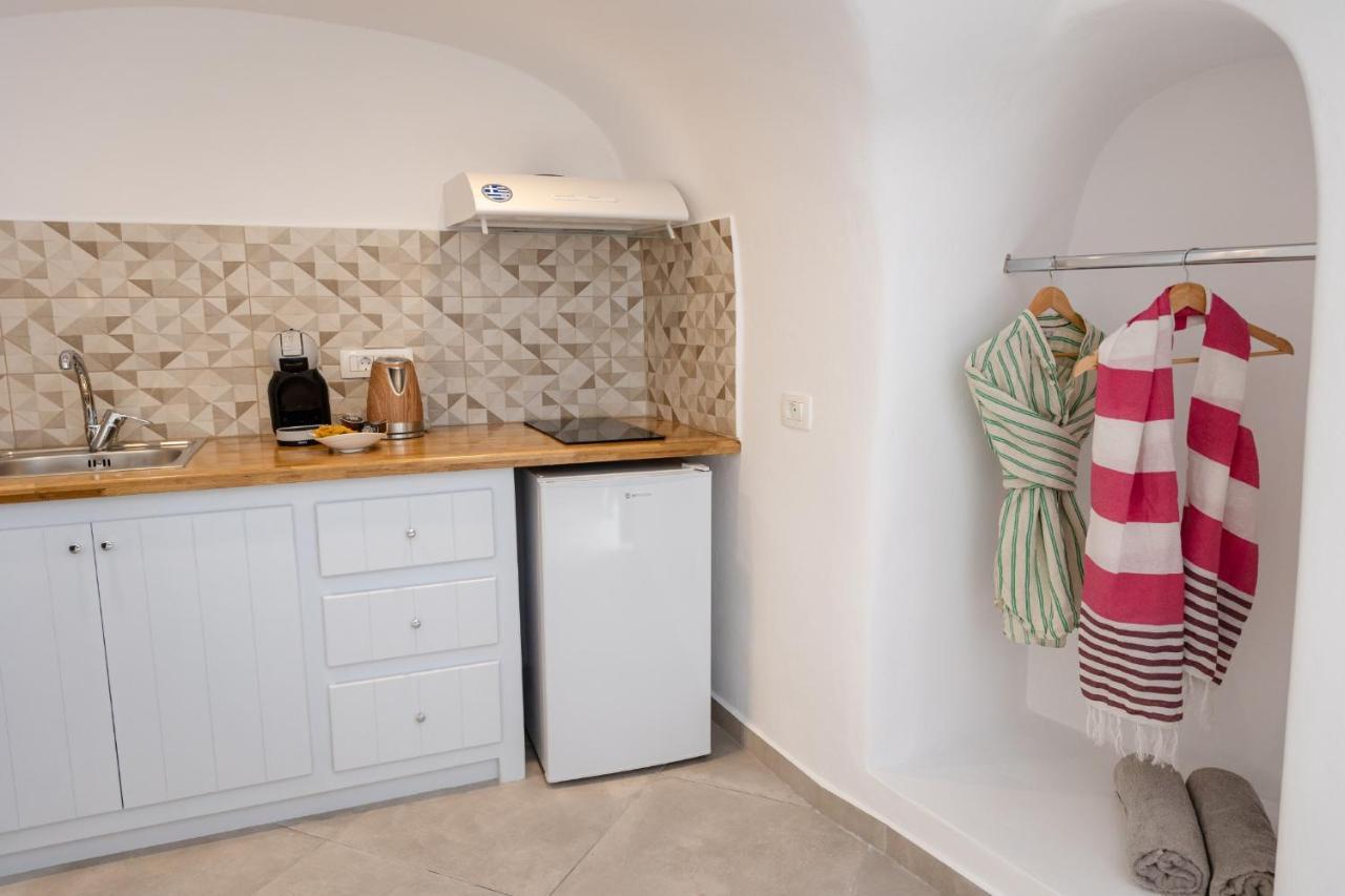 Sunborn Oia Suites Exteriör bild