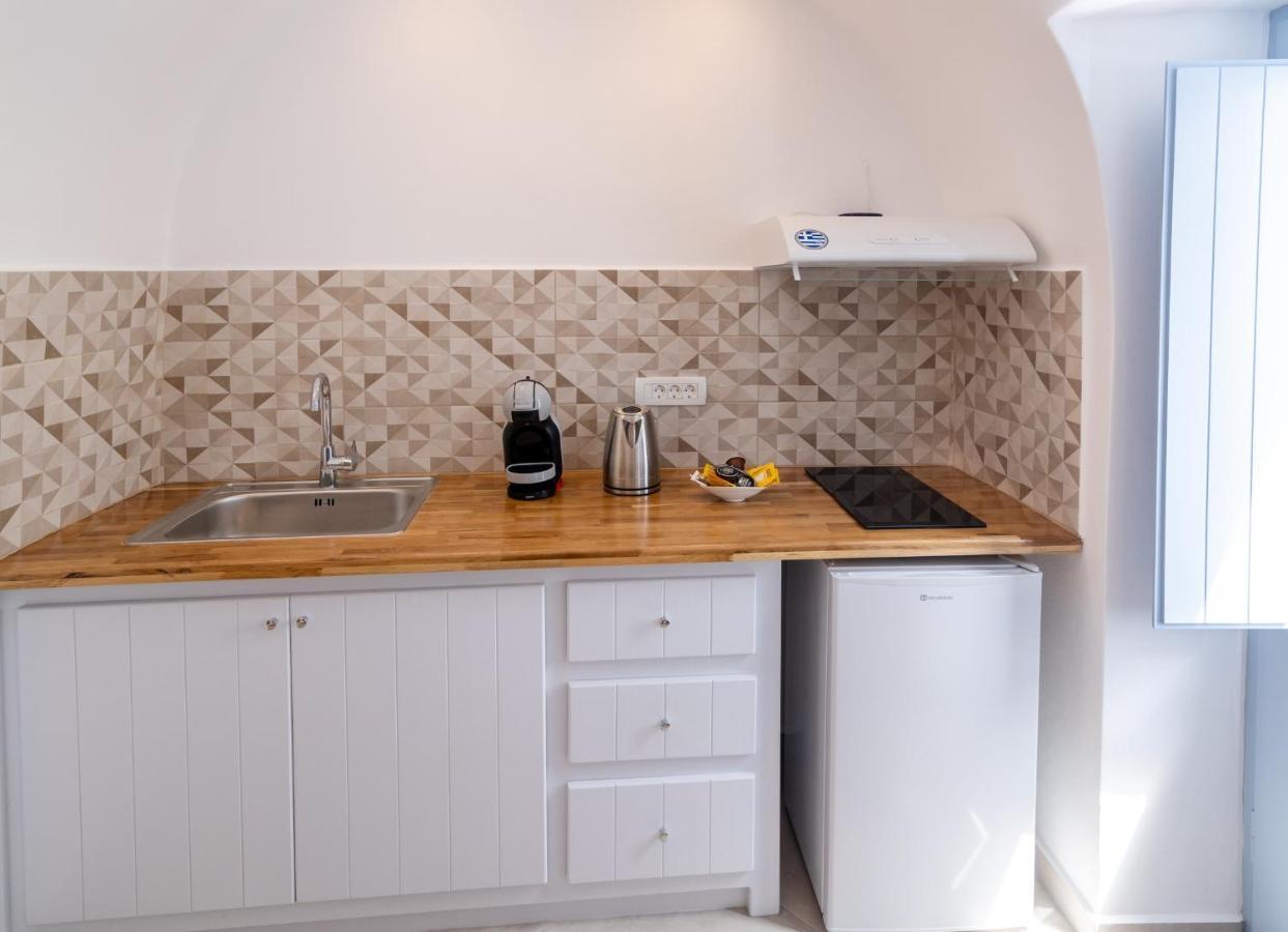Sunborn Oia Suites Exteriör bild
