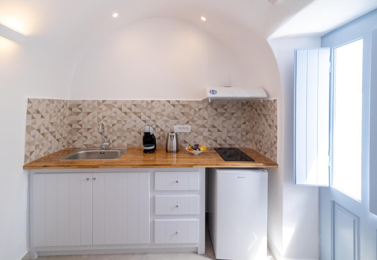 Sunborn Oia Suites Exteriör bild